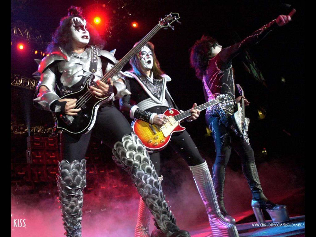 kiss4.jpg
